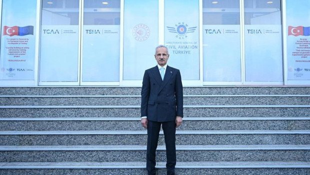 Ulaştırma Bakanı Uraloğlu’ndan 12 Yeni İç Hat Seferi Açıklaması