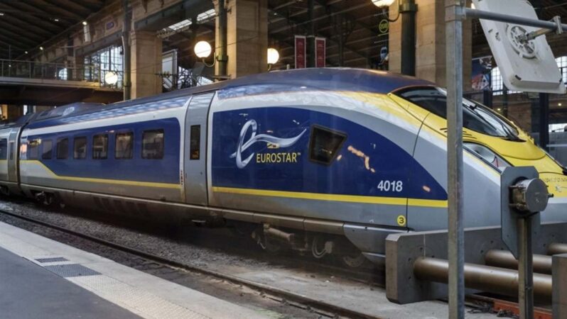 Eurostar, Londra ile Avrupa Arasındaki Tüm Seferleri Askıya Aldı