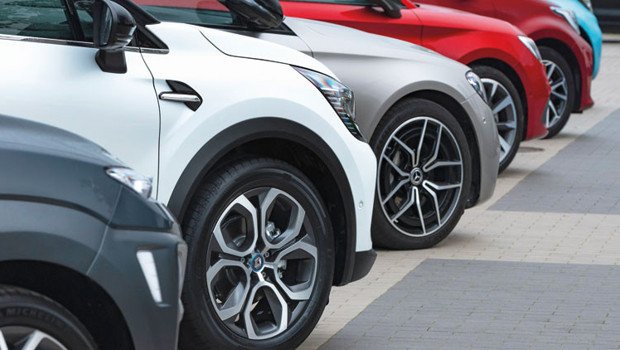 Eylülde otomotiv pazarı %11.6 daraldı, Renault liderliğini korudu