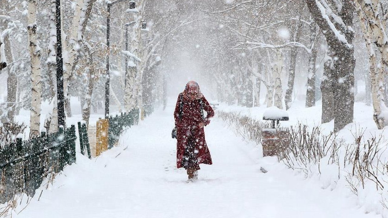 Ankara’da Okullar Tatil Mi? Valilikten Kar Tatili Açıklaması Bekleniyo