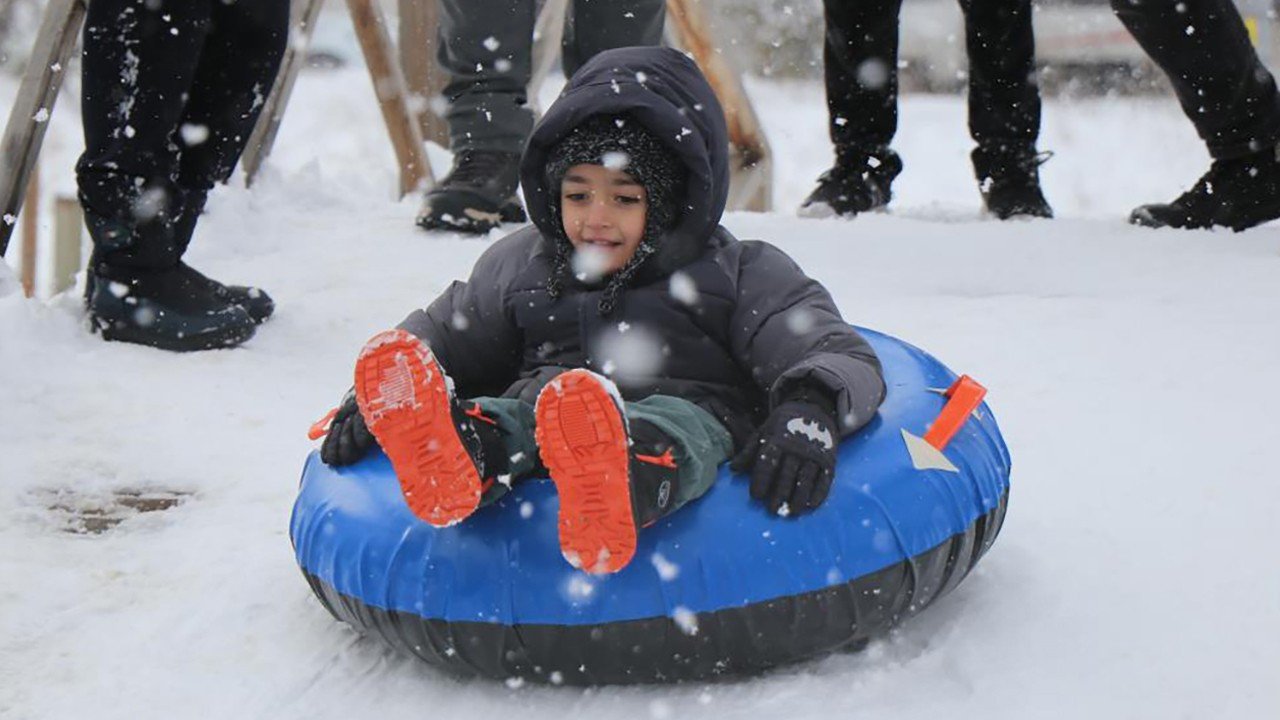 Kastamonu’da Kar Yağışı Nedeniyle Okullar Tatil Edildi