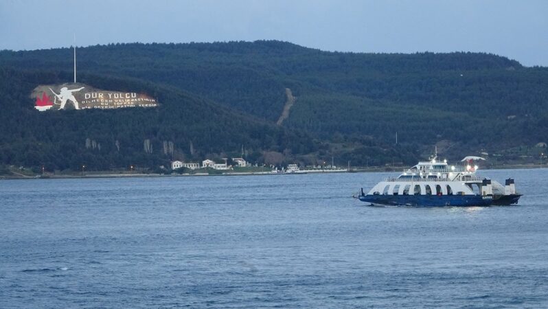Bozcaada ve Gökçeada Feribot Seferleri Fırtına Nedeniyle İptal Edildi
