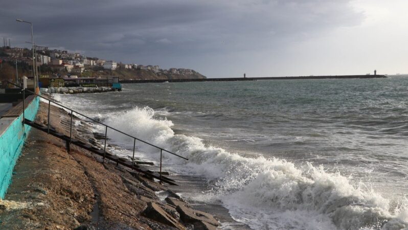 İstanbul’da Lodos Fırtınası İçin Uyarılar Yapıldı