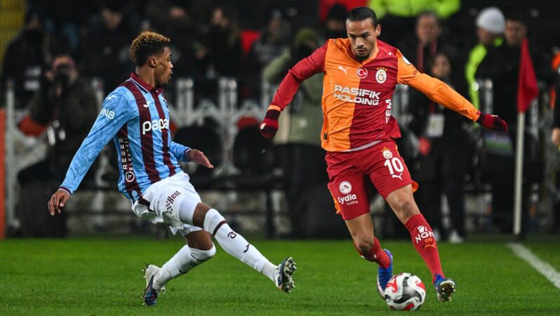 Galatasaray, Trabzonspor’u 4-1 yenerek Turkcell Süper Kupa finaline yü
