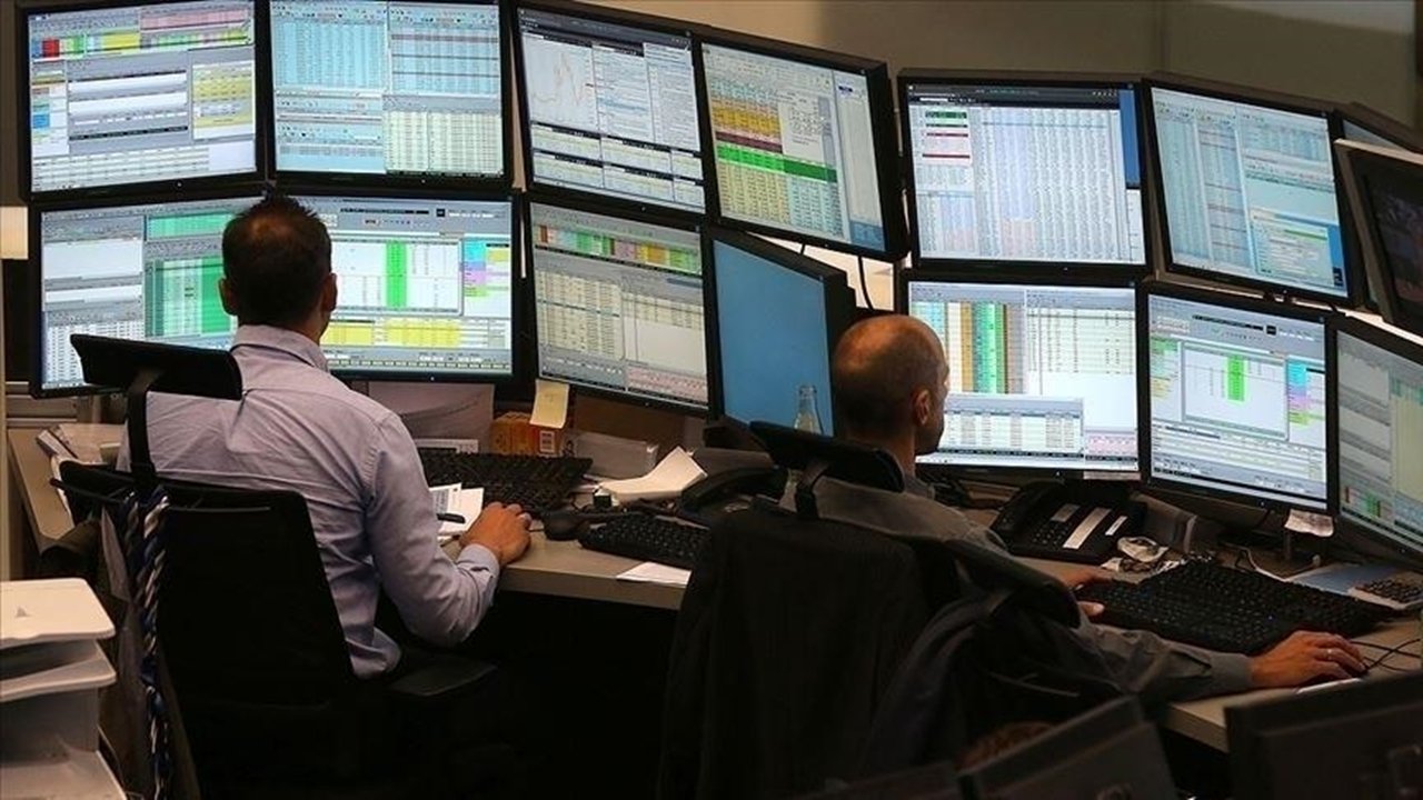 Venezuela gerilimi sonrası enerji ve savunma hisseleri yükselişte