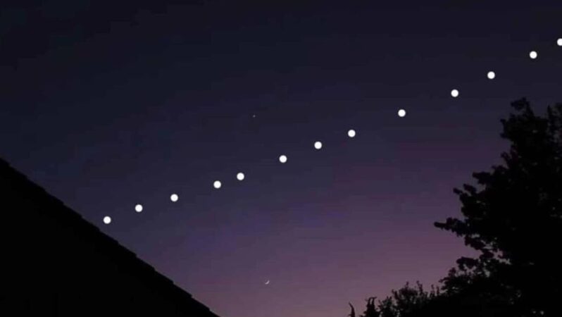 Hakkari Semalarında Starlink Uyduları Görüntülendi