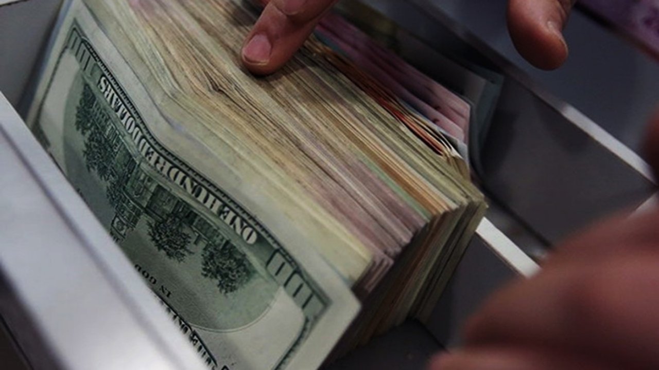 Dolar ve Euro Kurları 8 Ocak 2024: Güncel Durum ve Piyasa Analizi