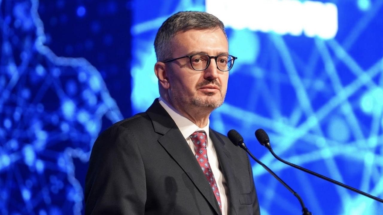 Burhanettin Duran: Gazeteciler Dijital Güvenlik Bilincine Sahip Olmalı