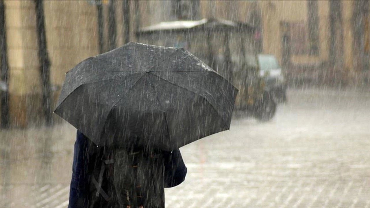 Meteoroloji’den Türkiye’ye Kuvvetli Yağış ve Fırtına Uyarısı