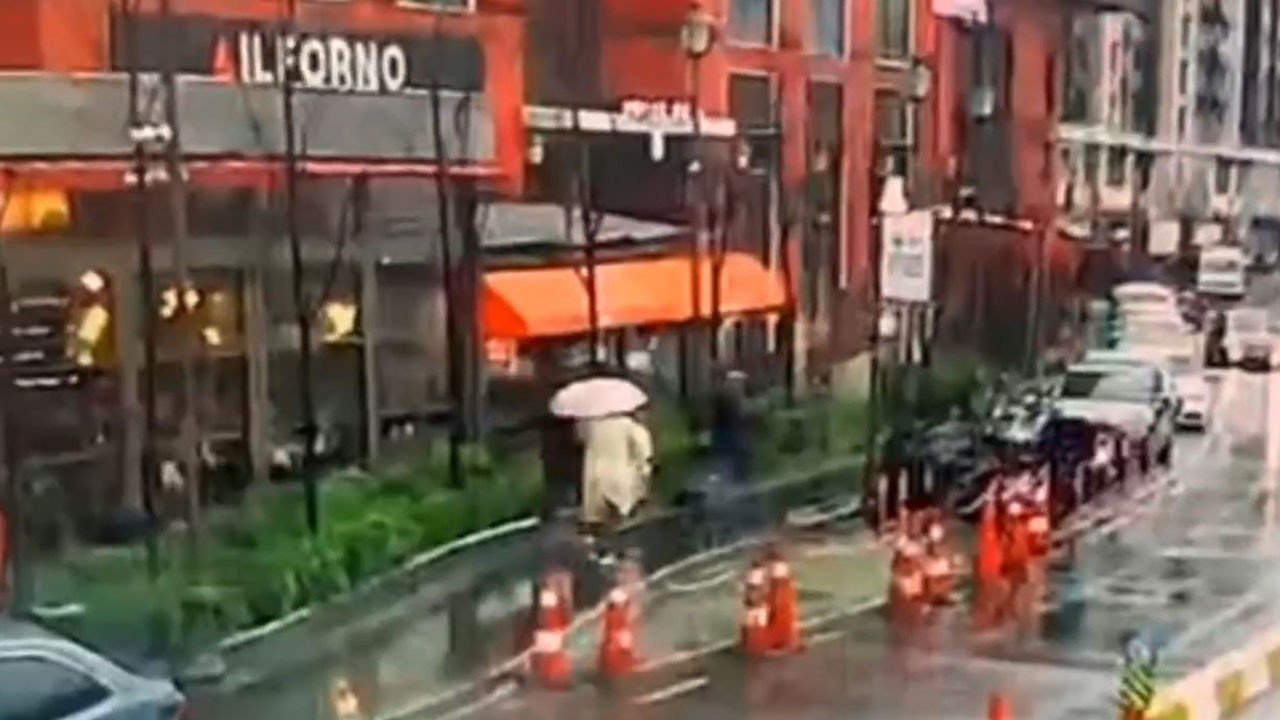 Beyoğlu’nda Fırtına Faciası: Şehir Plancısı Tabelanın Altında Kaldı