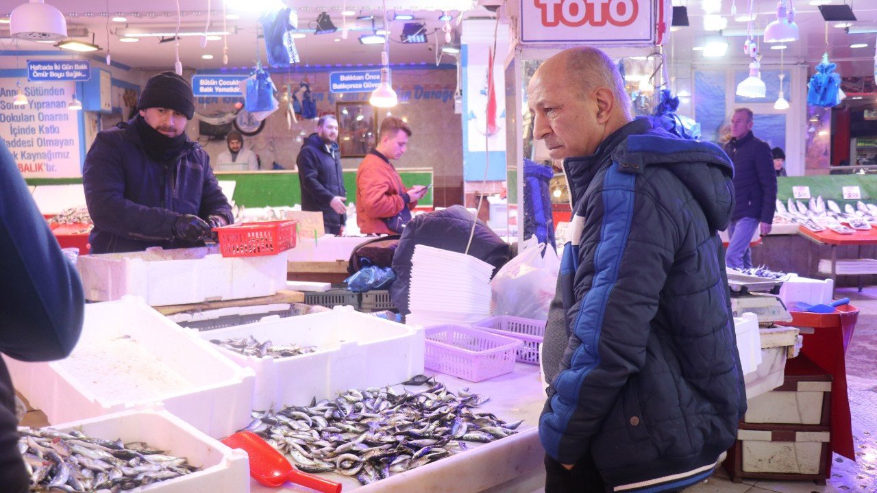 Sakarya’da Hamsi Yerine İstavrit: Balık Tezgahlarının Yeni Gözdesi