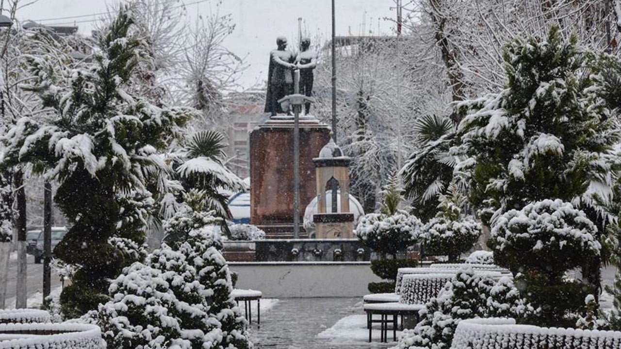 Malatya’da Kar Yağışı Nedeniyle Eğitime Ara Verildi