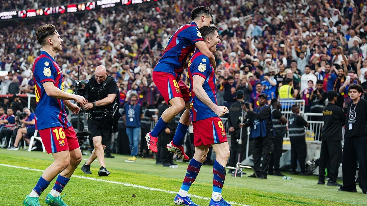 Barcelona, Real Madrid’i Geçerek İspanya Süper Kupası’nı Kazandı