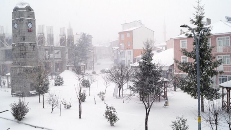Tokat’ta Eğitime Kar Engeli: Okullar 13 Ocak’ta Tatil Edildi