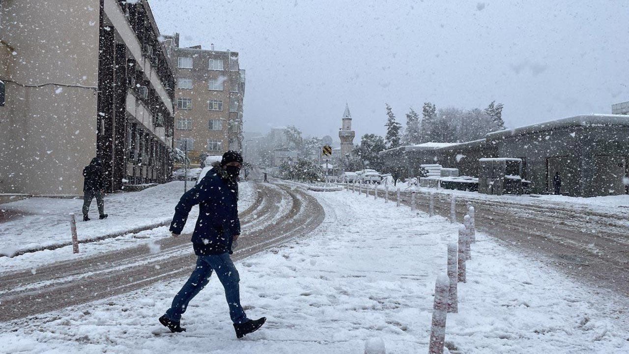 Sinop’ta Olumsuz Hava Koşulları Nedeniyle Eğitime Ara Verildi
