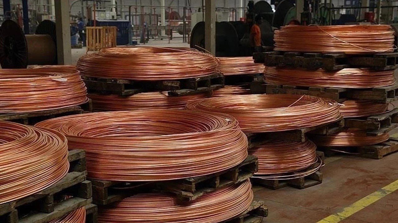 Altının ardından bakır ve kalay rekor peşinde