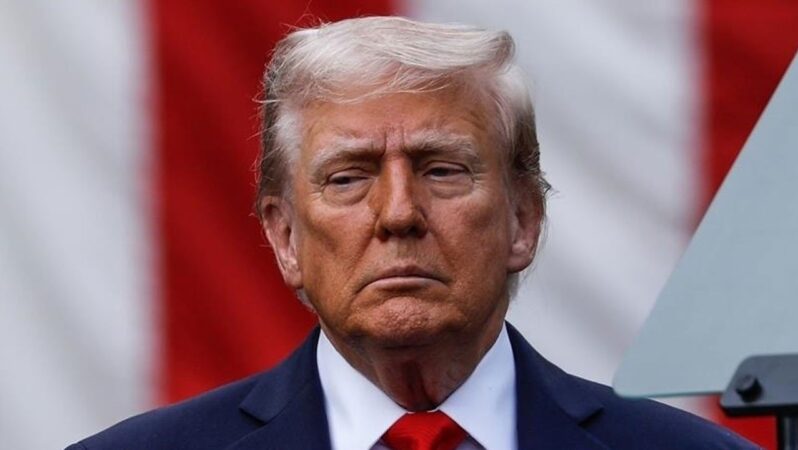 Trump’tan İran’a gözdağı: “Güçlü gemilerimiz yolda, kullanmak zor