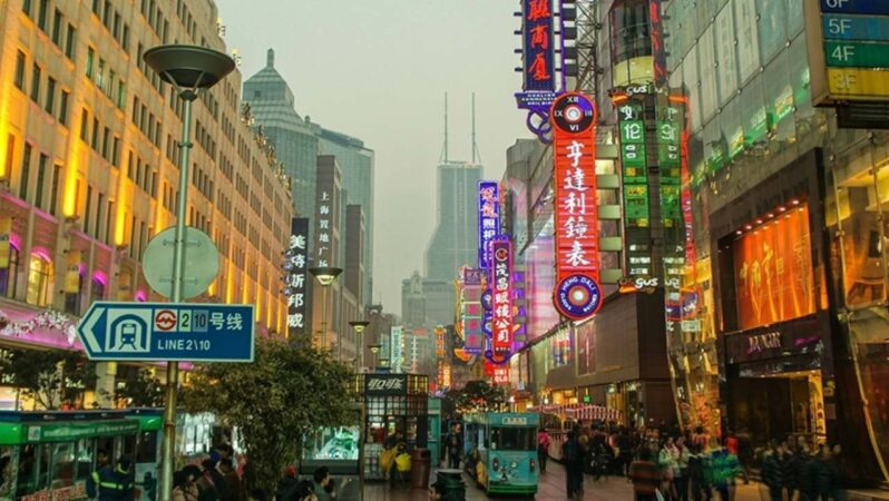 Çin’de ekonomik aktivite yeni yıla daralmaya başladı