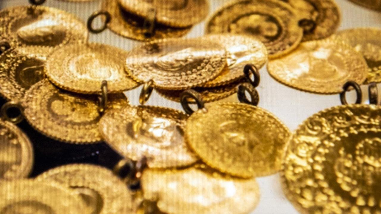 Altın fiyatlarında sert düşüş: Gramı 6 bin 177 liradan işlem görü