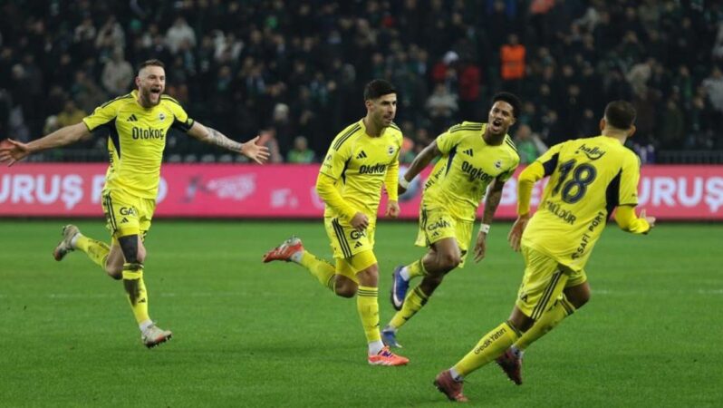 Fenerbahçe zirve takibini sürdürdü