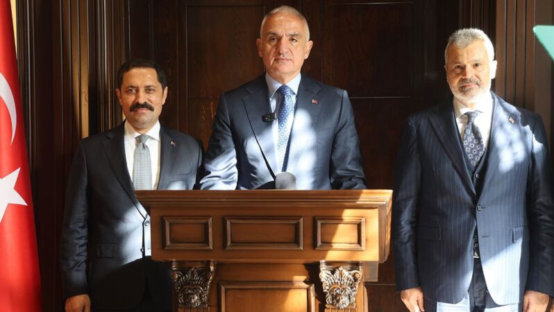 Bakan Ersoy: Deprem bölgesinde 63 restorasyon projesi tamamlandı