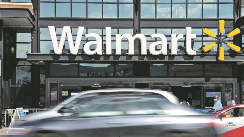 Walmart’ın piyasa değeri ilk kez 1 trilyon doları gördü
