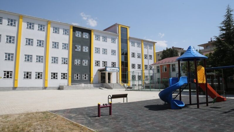 6 Şubat’ta okullar tatil mi? Cuma günü tatil mi oldu?