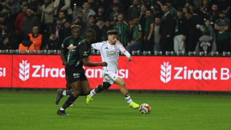 Beşiktaş son dakikada 1 puanı kaptı