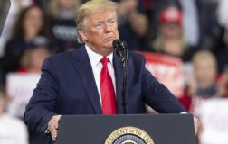 Trump’tan İran açıklaması: Vurulmak istemedikleri için müzakere e