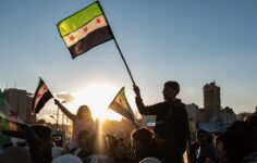 Suriye devlet televizyonunda ilk kez Kürtçe yayın yapıldı