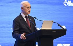 DEİK Başkanı Nail Olpak: Kısa vadeli kazanç değil, uzun vadeli or