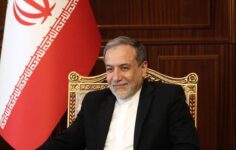 İran: ABD’nin vurduğu tesislerde patlamamış bombalar var