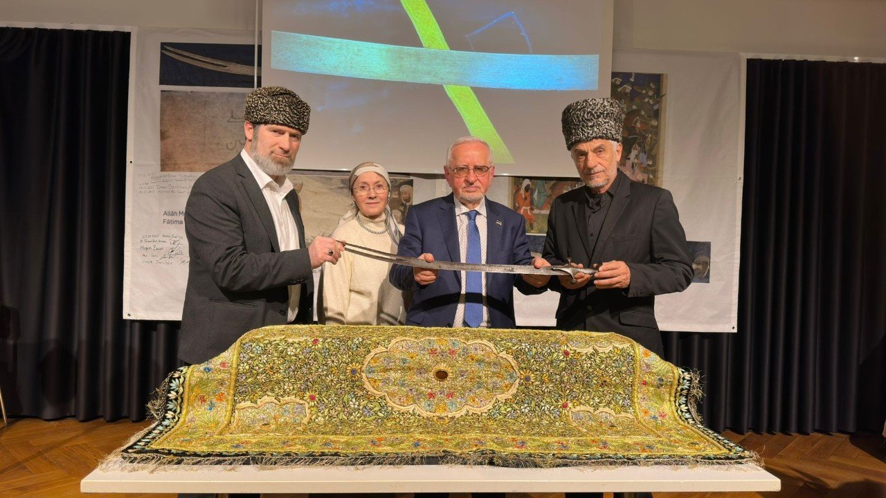 İslam tarihinin en sembolik kılıcı yeniden gündemde