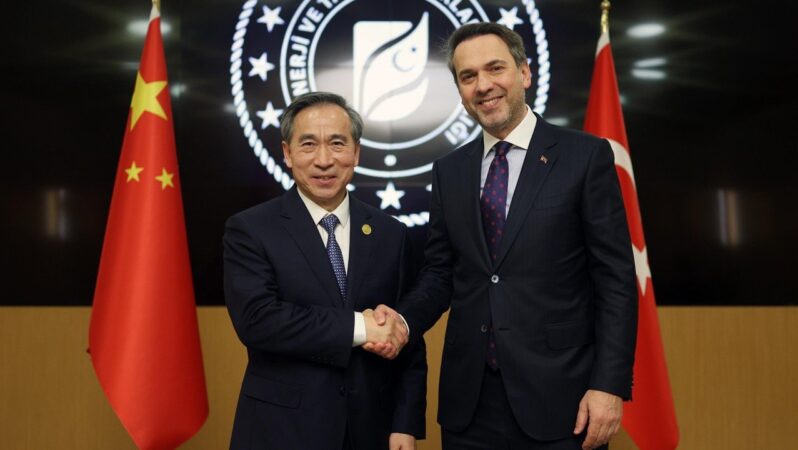 Bakan Bayraktar, Çinli heyeti kabul etti
