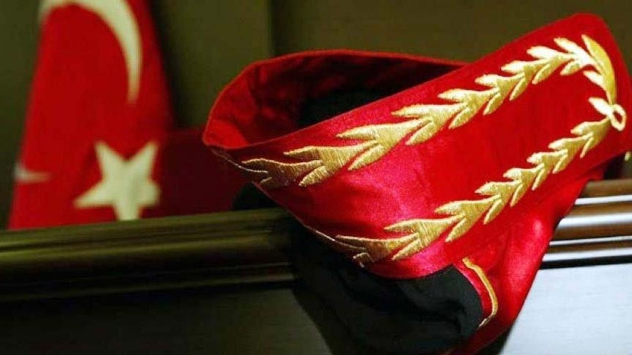 Küçükçekmece Adliyesinde hakime saldırı girişiminde bulunan avuka