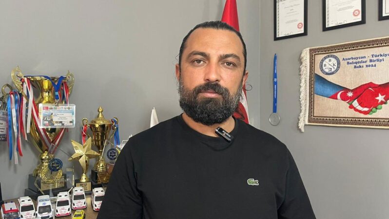 İlk yardım bilgisi hayat kurtardı: Heimlich manevrasını kendine u