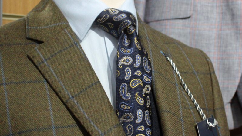 124 yıllık giyim markası kapanıyor! “Yarı fiyatına” satışı başlad