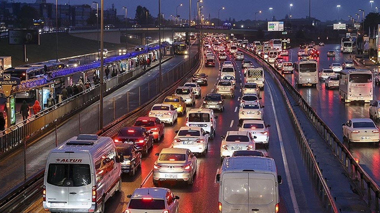 İstanbul’da trafik yoğunluğu yüzde 90’a çıktı