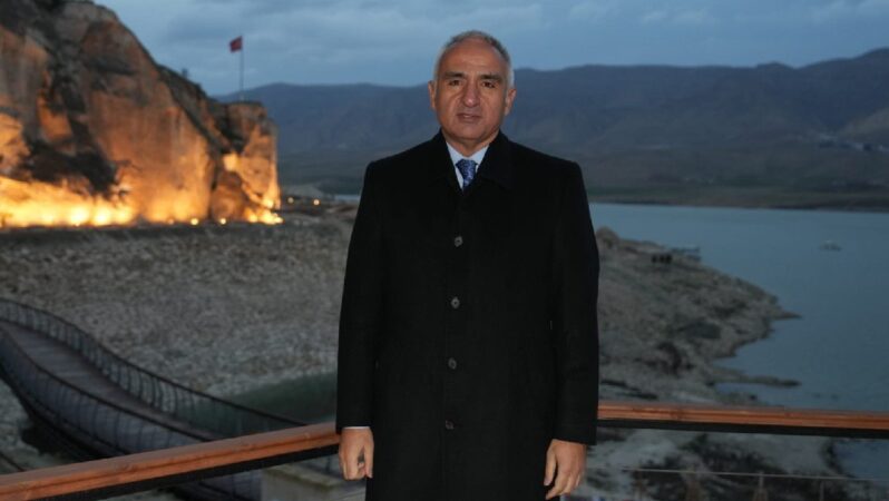 Hasankeyf yeniden doğuyor! Bakan Ersoy sahada inceledi, kültür tu
