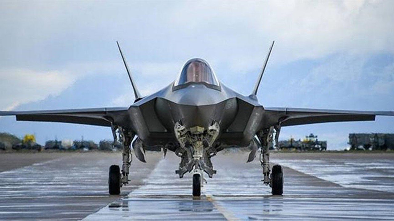 Hollandalı Bakan Tuinman: F-35’lerin yazılımını iPhone gibi kırab