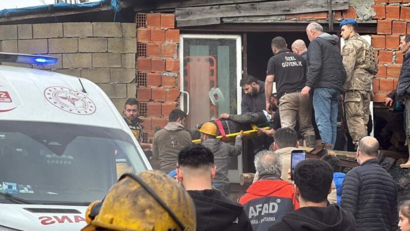 Zonguldak’ta maden ocağında göçük: Mahsur kalan 3 işçiden biri ku