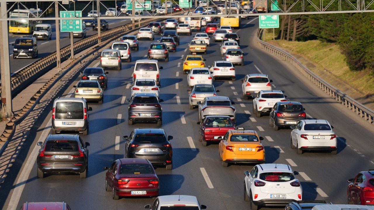 İstanbul’da sabah trafiği kilitlendi: Yoğunluk yüzde 90’a çıktı