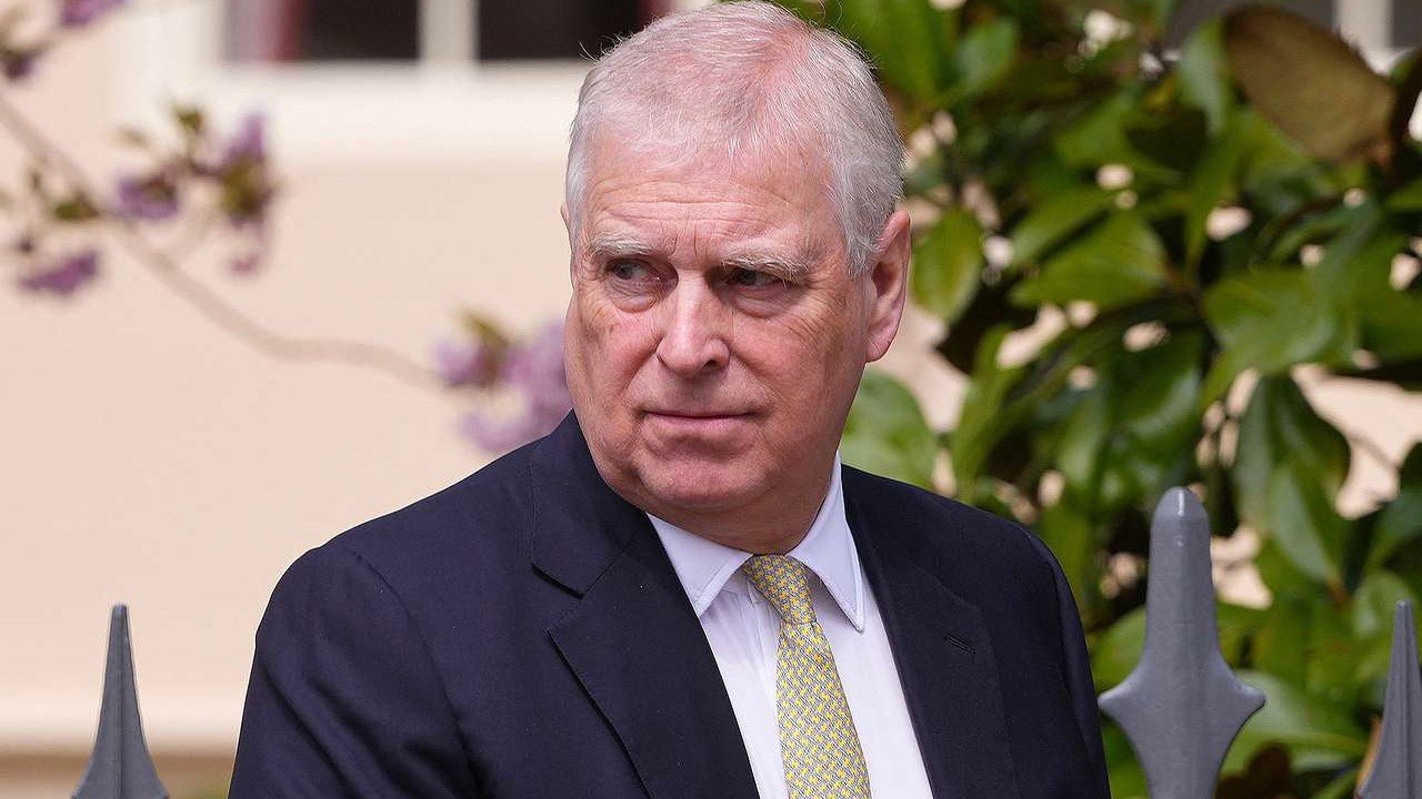 Gözaltına alınan İngiltere’nin eski prensi Andrew Mountbatten-Win