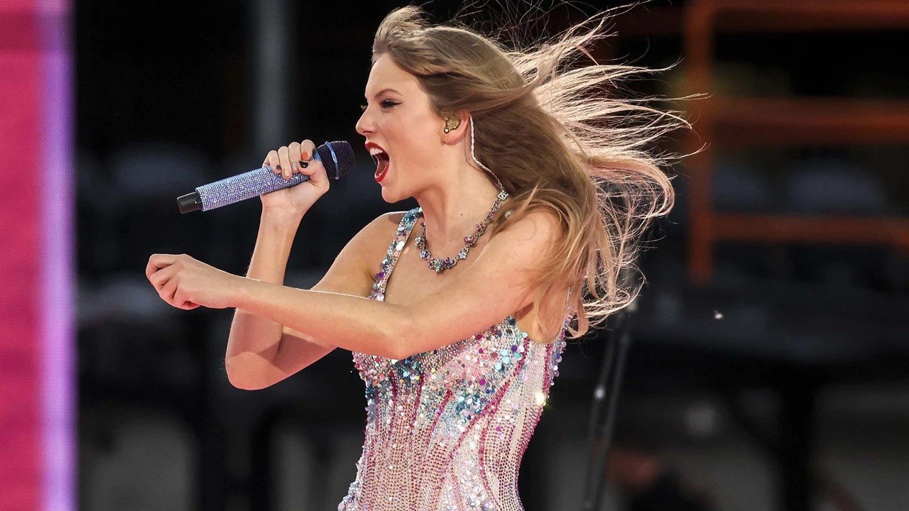Pop müziğin zirvesi değişmedi: Taylor Swift 2025’in en büyüğü
