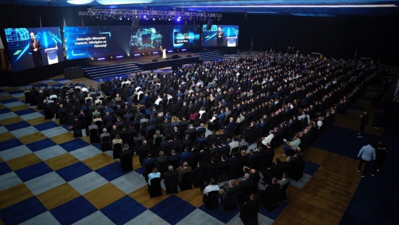 Daikin Türkiye “Sınırsız Güç, Güçlü DNA” mottosu ile 1100 kişilik