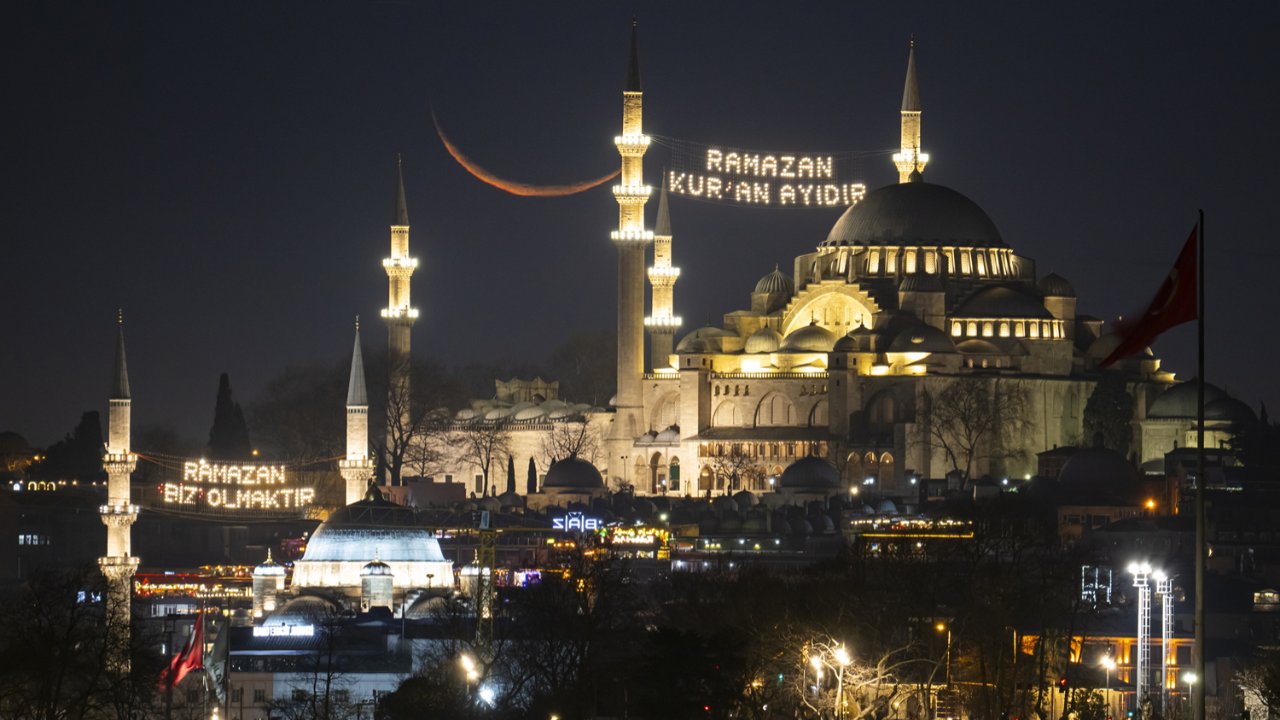 22 ŞUBAT İSTANBUL İFTAR VAKTİ: İstanbul’da oruç saat kaçta açılac