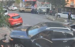 Kağıthane’de film gibi kaza: Kendi otomobilinin altında kaldı