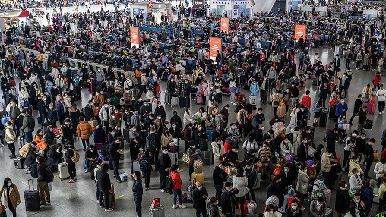 Çin’de bayram göçü: Günlük seyahat 353 milyona ulaştı