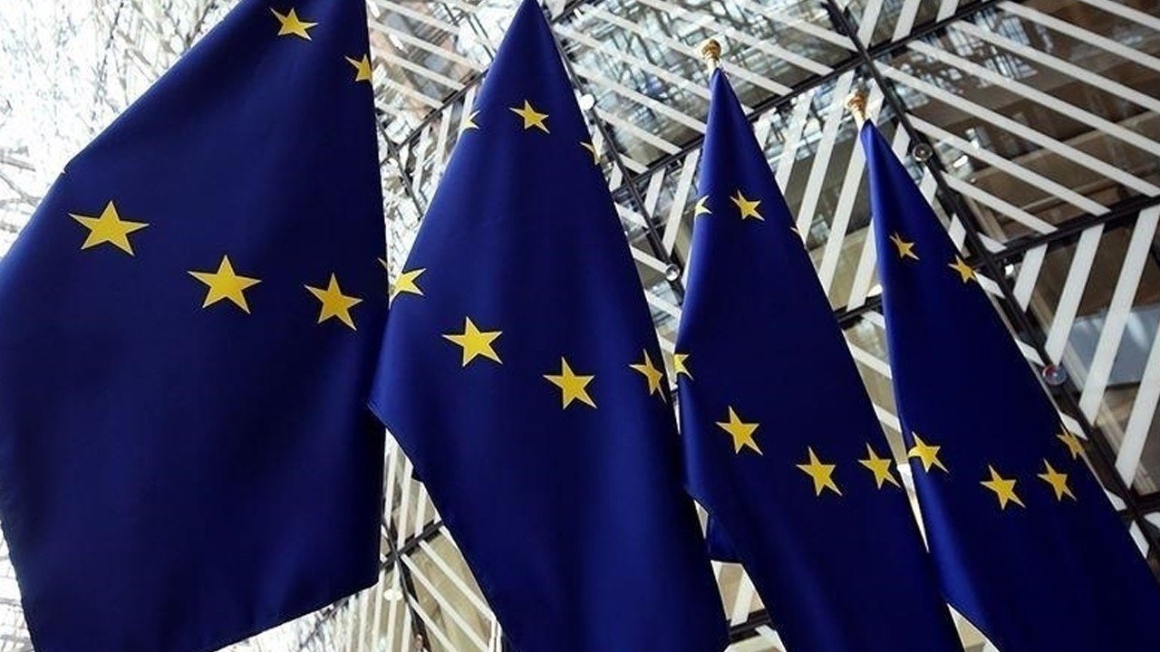 AB’den 8 Rus yetkiliye daha yaptırım