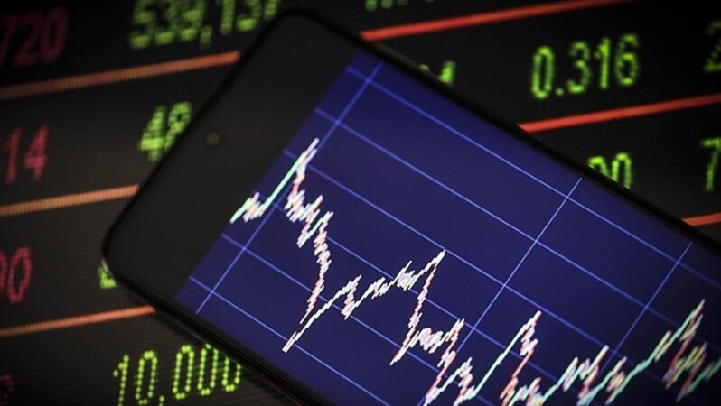 Avrupa borsaları İtalya hariç düşüşle kapandı